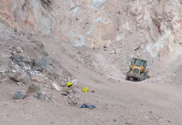 Se derrumbó una cantera en Valle Fértil y dos operarios sufrieron heridas: uno está grave