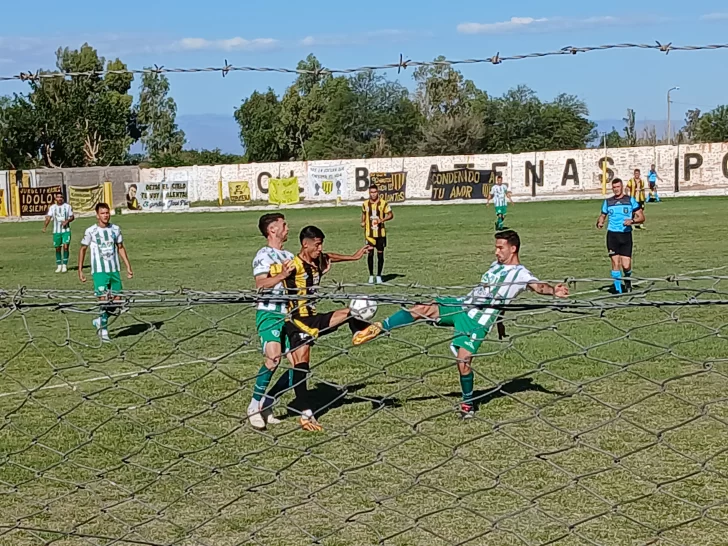 Atenas marcó territorio y goleó 3 a 1 a Desamparados