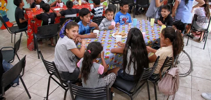 Jardines de Cosecha: invierten más de $360 millones para contener a unos 1.500 niños