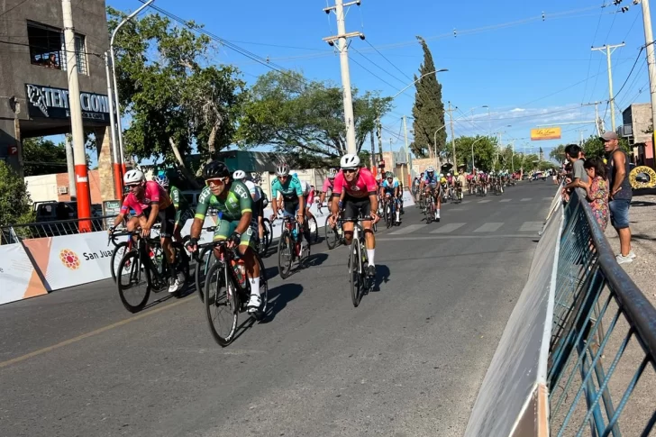 Leonardo Cobarrubia se adueñó del Circuito Sergio “Payaso” Valdéz