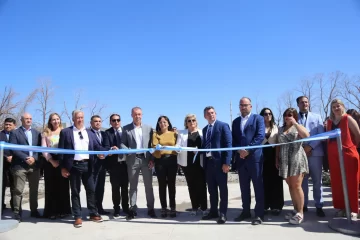 Orrego participó de la inauguración de una moderna planta de hormigón