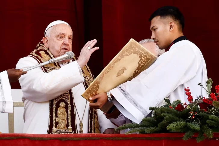 En su mensaje de Navidad, el Papa pidió silenciar las armas en Medio Oriente