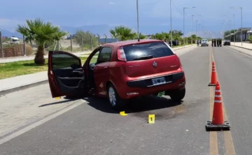 Dieron a conocer el parte médico del policía motorizado que chocó con un auto en la Costanera