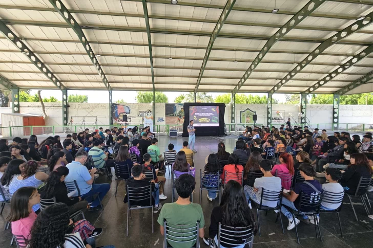 Angaco: 80% de los egresados del secundario no continúa estudiando