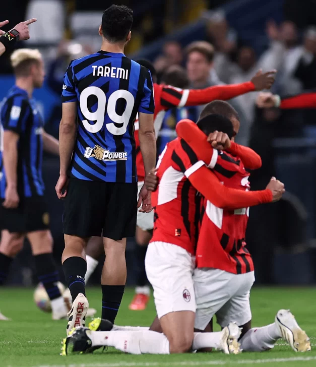 Milan venció al Inter en la agonía