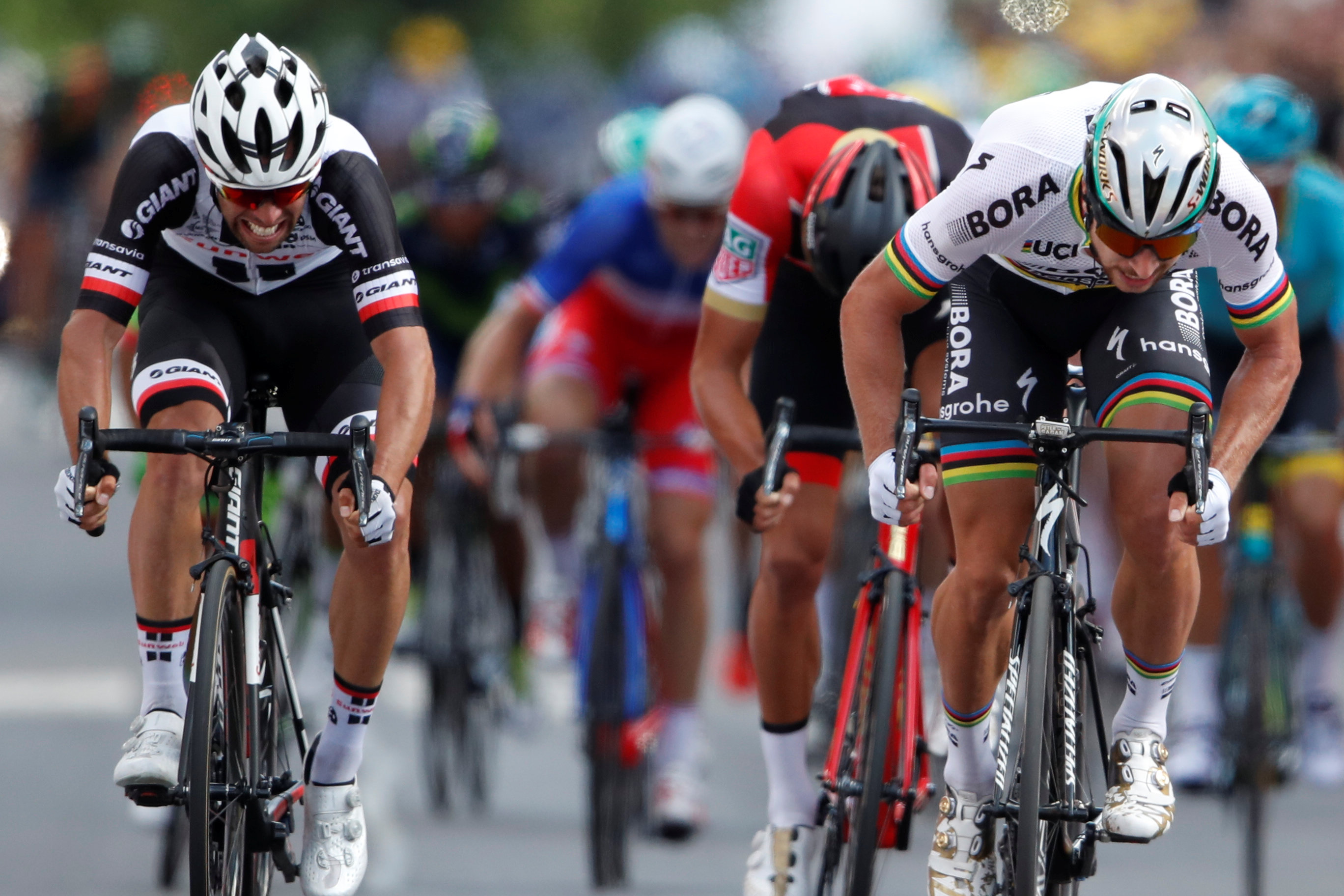 Cycling - The 104th Tour de France cycling race